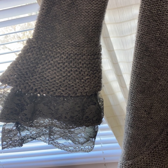 Lace sweater - Picture 2 of 6